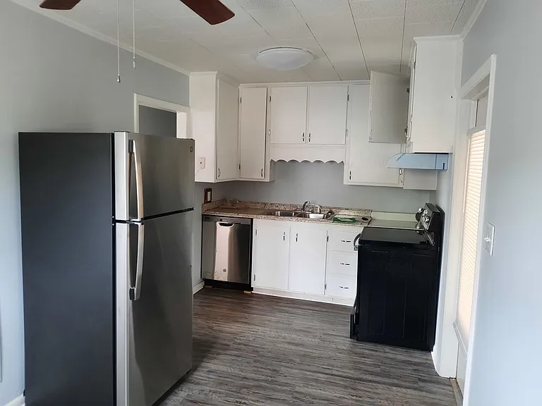302 W Register Ave — Photo 6