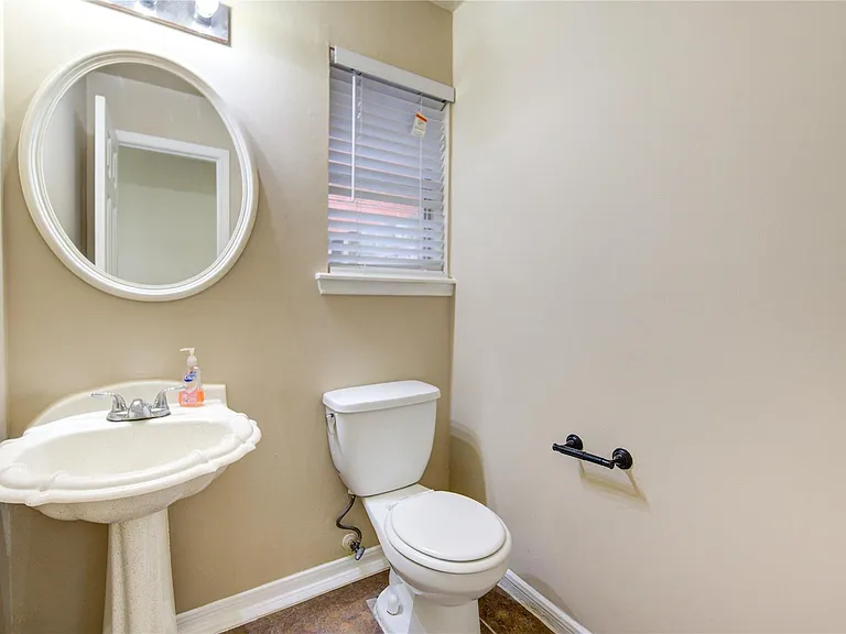 138 W New Meadows Dr — Photo 19
