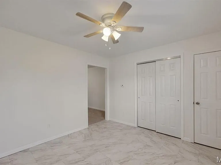 1218 Iron St — Photo 6