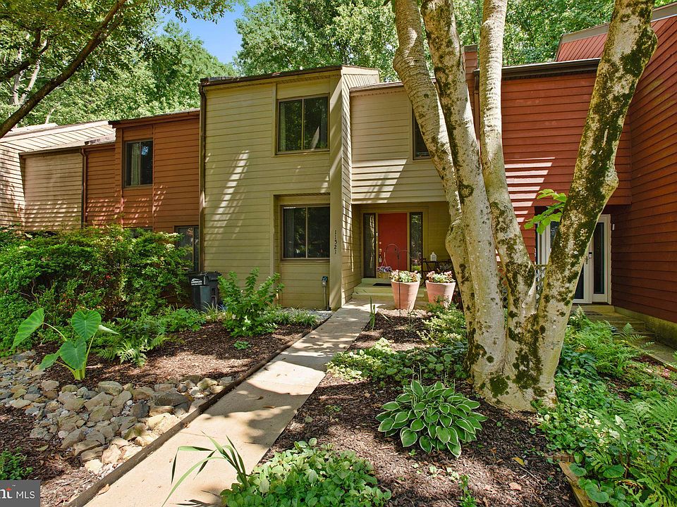 11521 Hearthstone Ct, Reston, VA 20191 Zillow