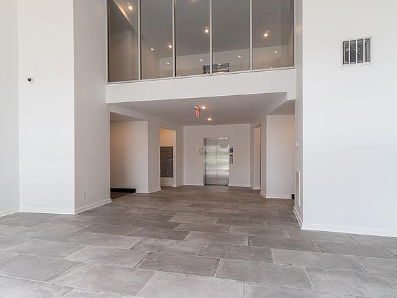 Lobby Entrance and Mailbox