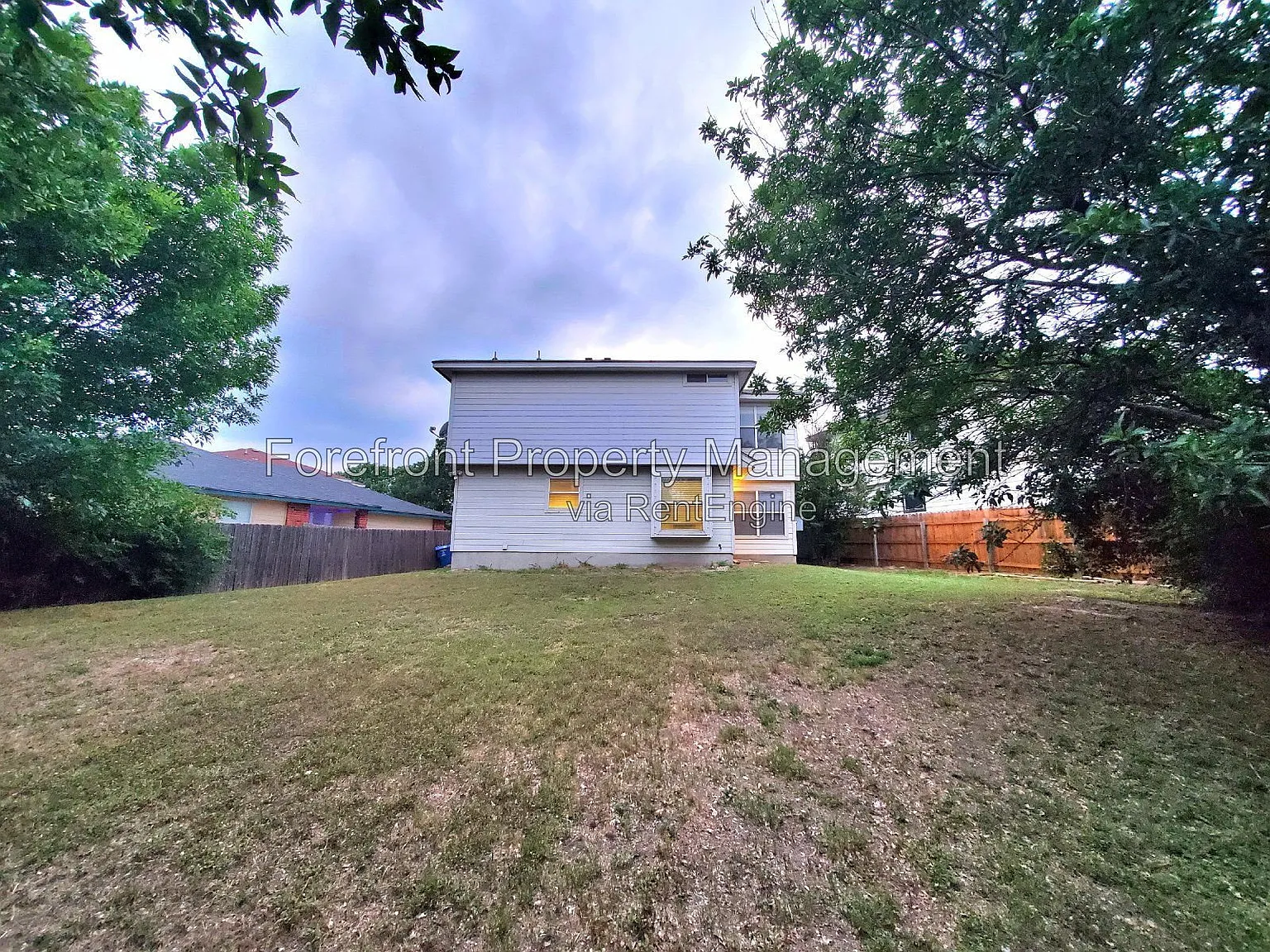 3 bed, 2.5 bath, 1704 sqft, $1,750 — Photo 2