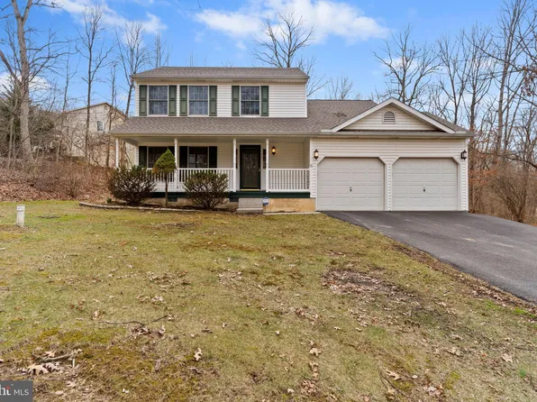 6 Trout Ln, Marysville, PA 17053