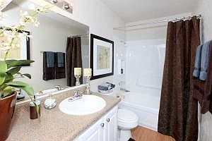 2nd image of 405 Ideal St