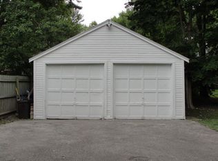 715 N Broad St, Galesburg, IL 61401