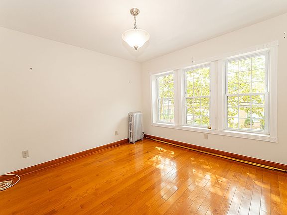 4th image of 22-22 24th St #2