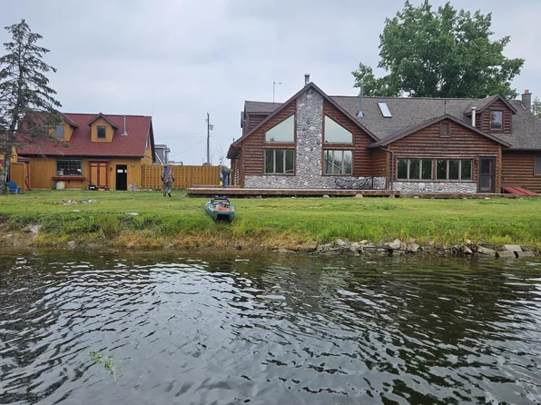 4576 Lake Superior Dr, Standish, MI 48658