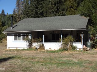 1144 Starveout Creek Rd, Azalea, OR 97410