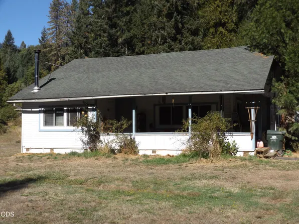 1144 Starveout Creek Rd, Azalea, OR 97410