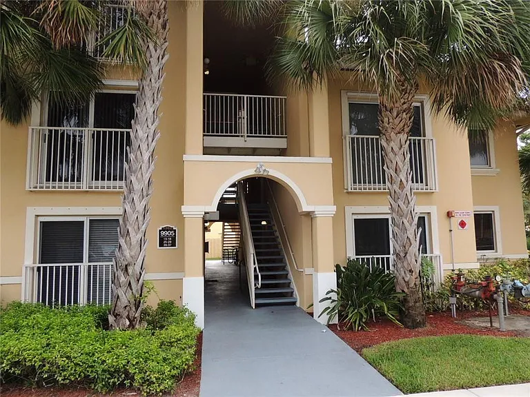 9905 Westwood Dr #16-3 — Photo 3