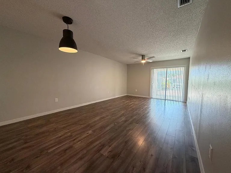 2334 Magdalina Dr #B — Photo 3