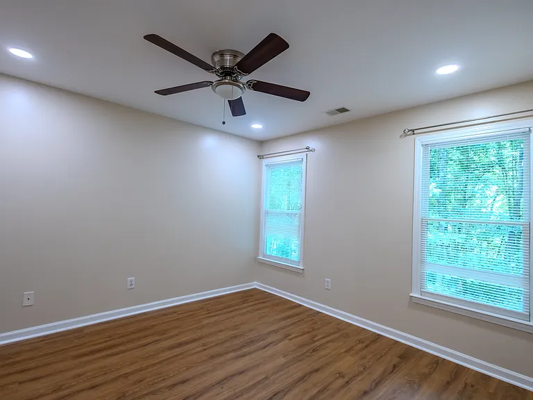 650 Cedar Creek Dr — Photo 30