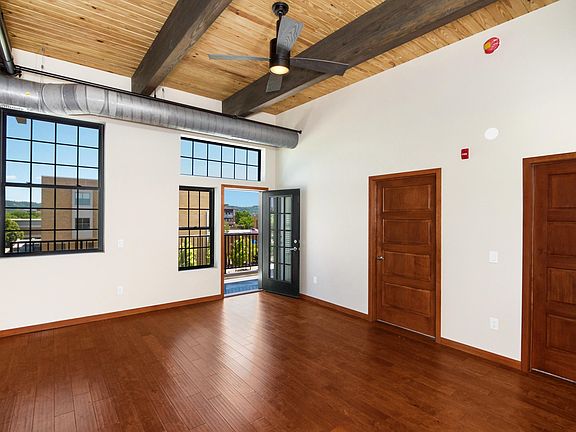 3rd image of 415 6th St N Unit 418