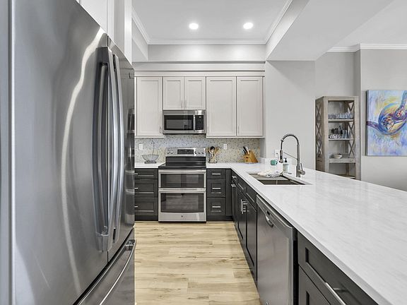 4th image of 550 Topsl Beach Blvd Unit 1405