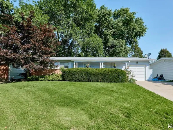 2755 Patterson Rd, Florissant, MO 63031