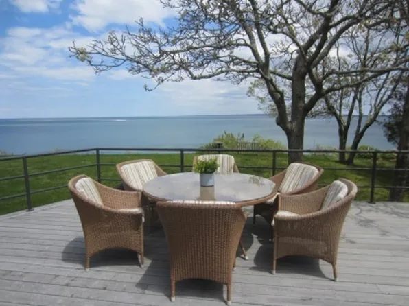 99 Waters Edge, East Hampton, NY 11937