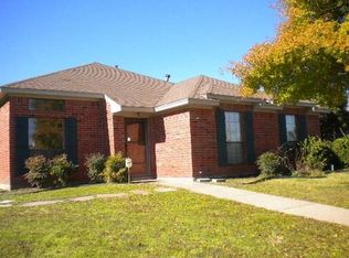 925 Creek Valley, Mesquite, TX