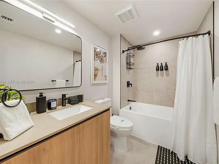 121 NE 5th St #2706 — Photo 22