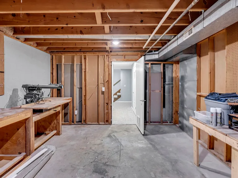 14810 E Castle Dr — Photo 31
