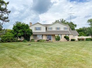 21614 River Rd, Marengo, IL 60152