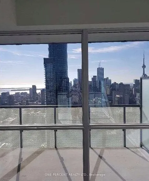 15 Grenville St #4510 — Photo 9
