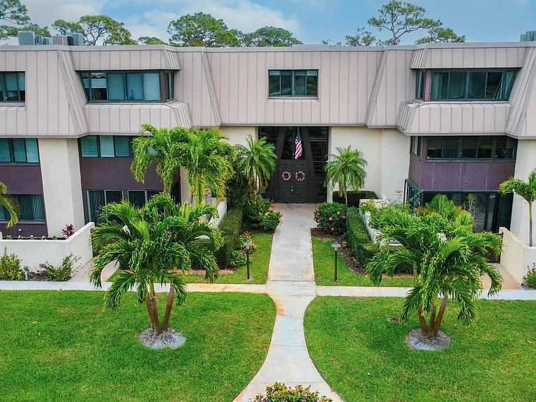 1800 SE Saint Lucie Blvd #9-204 — Photo 19