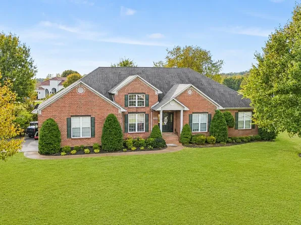 2453 Fairway Dr, Dyersburg, TN 38024