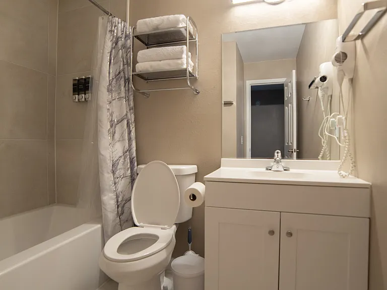 6300 Pinetree Ave #B — Photo 6