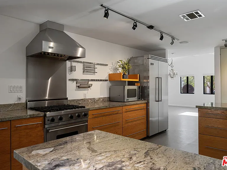 3655 May St — Photo 17