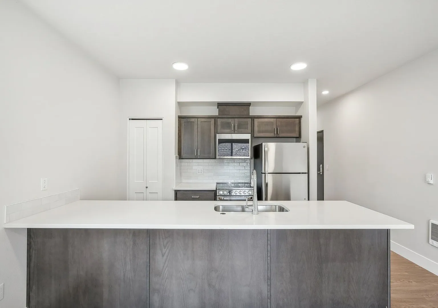 107th Street Apartments — Photo 2