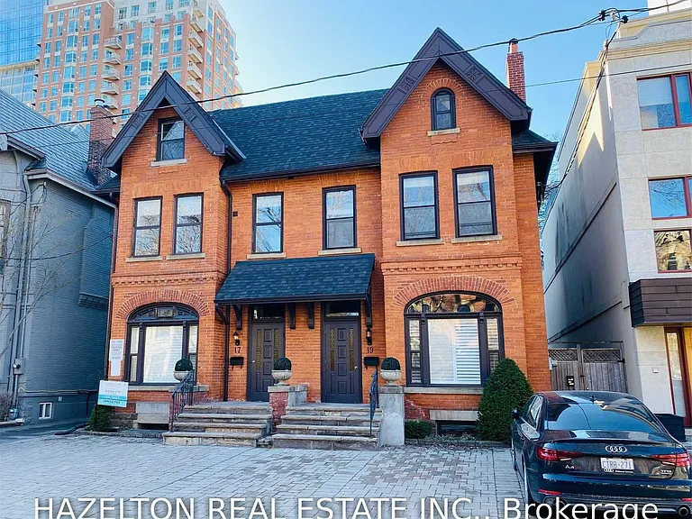 19 Lowther Ave #3 — Photo 1