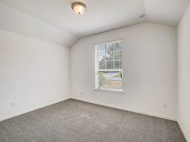 6736 Brindisi Pl — Photo 25