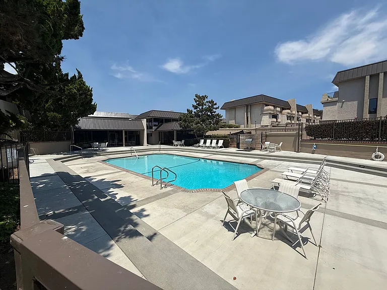 152 S Shore Dr — Photo 18