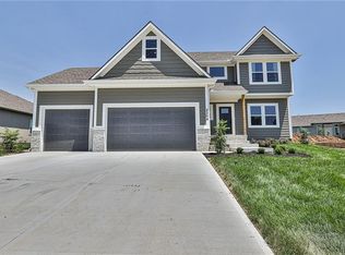 2304 NE Andromada Ct, Blue Springs, MO 64029