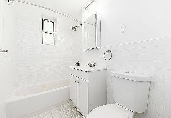 5th image of 5570 Netherland Ave APT 1D
