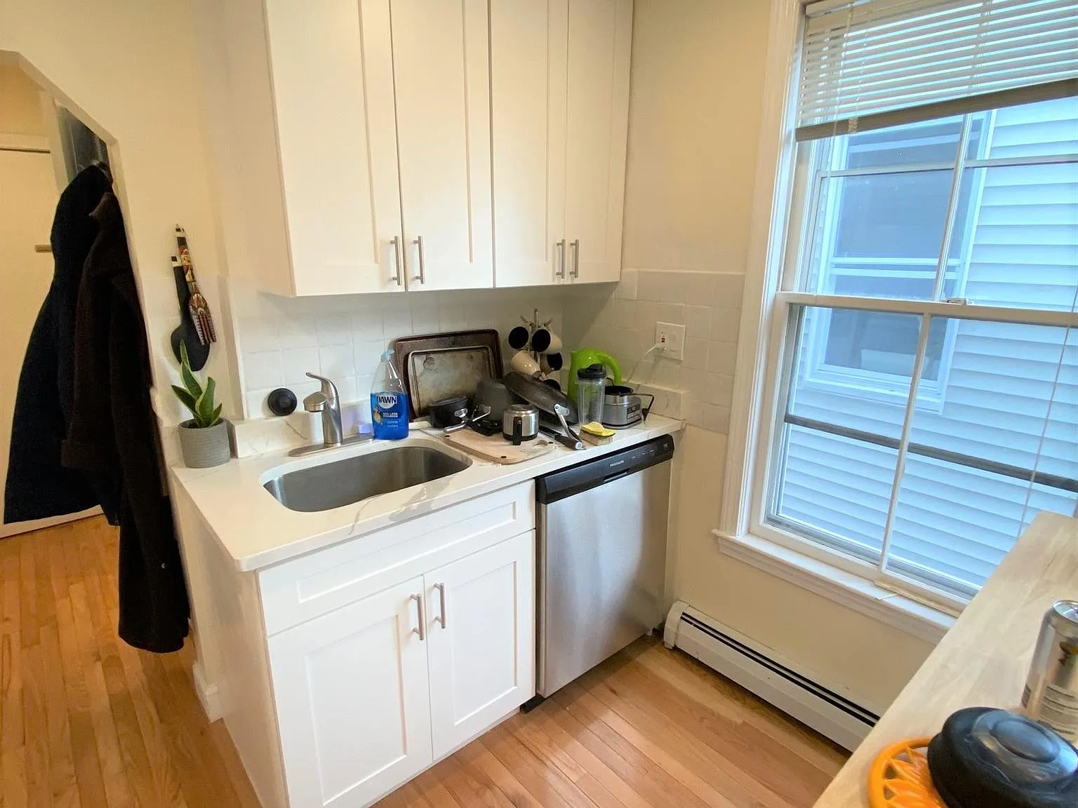 3 bed, $3,600 — Photo 3