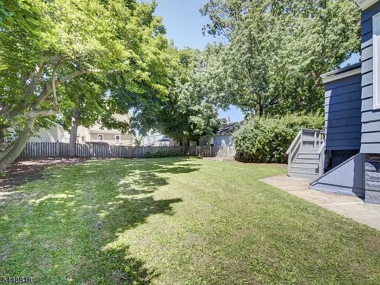 158 Lexington Ave — Photo 31