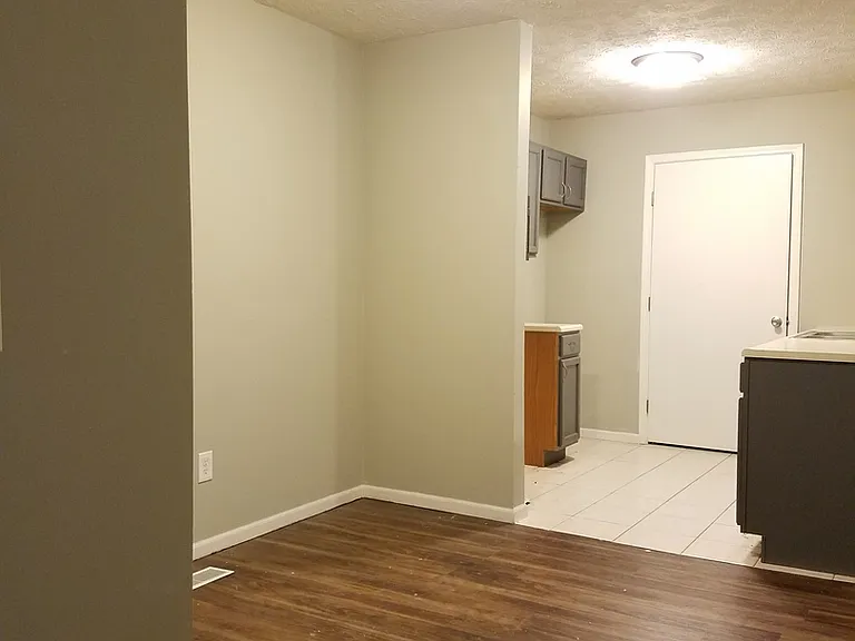 80 Bridgewater Ct — Photo 24