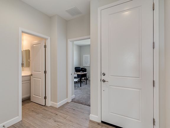 4th image of 132 E MINT Lane