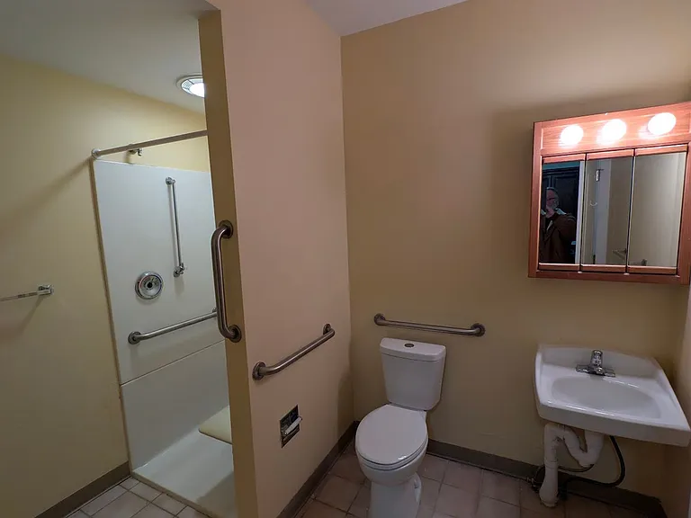 320 E Lincoln Ave — Photo 15