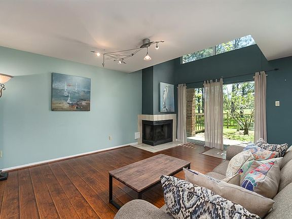 4th image of 15846 Seahorse Dr