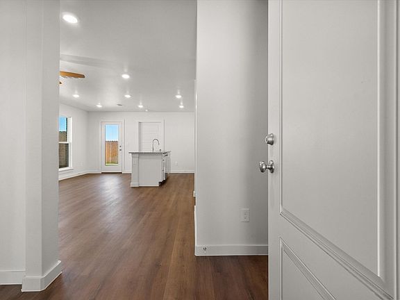 2nd image of 2305 Eureka Ave