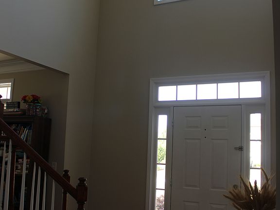 3rd image of 809 Bradley Cir