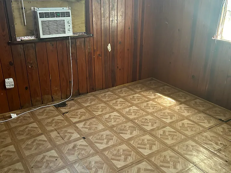 4436 Railroad Ave — Photo 6