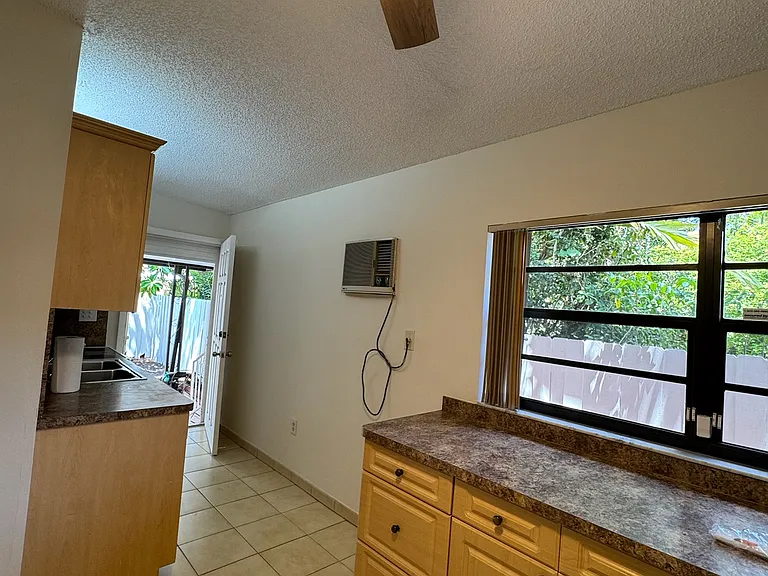 1381 SW 23rd St — Photo 6