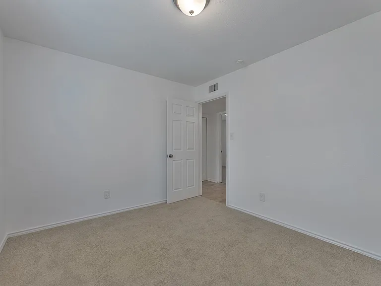 2905 Joymeadow Dr — Photo 31