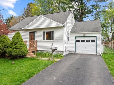 302 Twin Elms Ln, Syracuse, NY, 13212