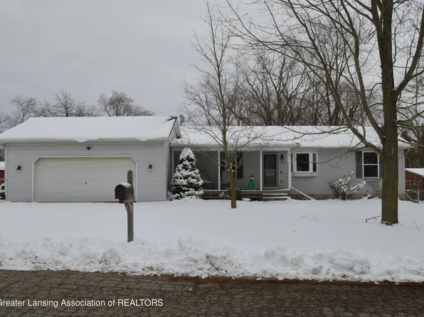 103 Thornway St, Potterville, MI 48876