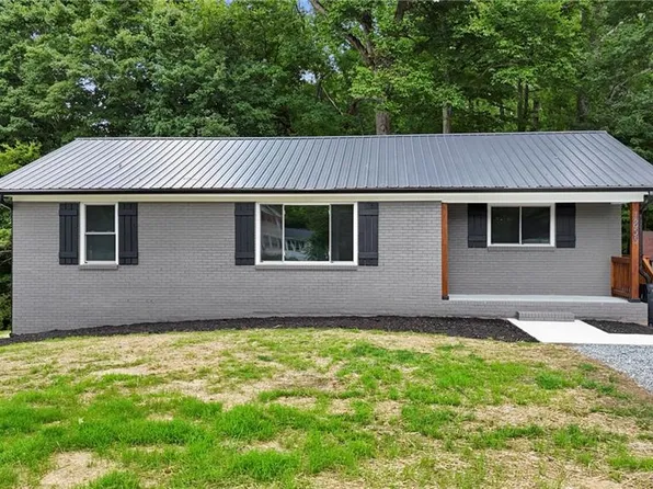 1855 Stemp Everhart Rd, Thomasville, NC 27360