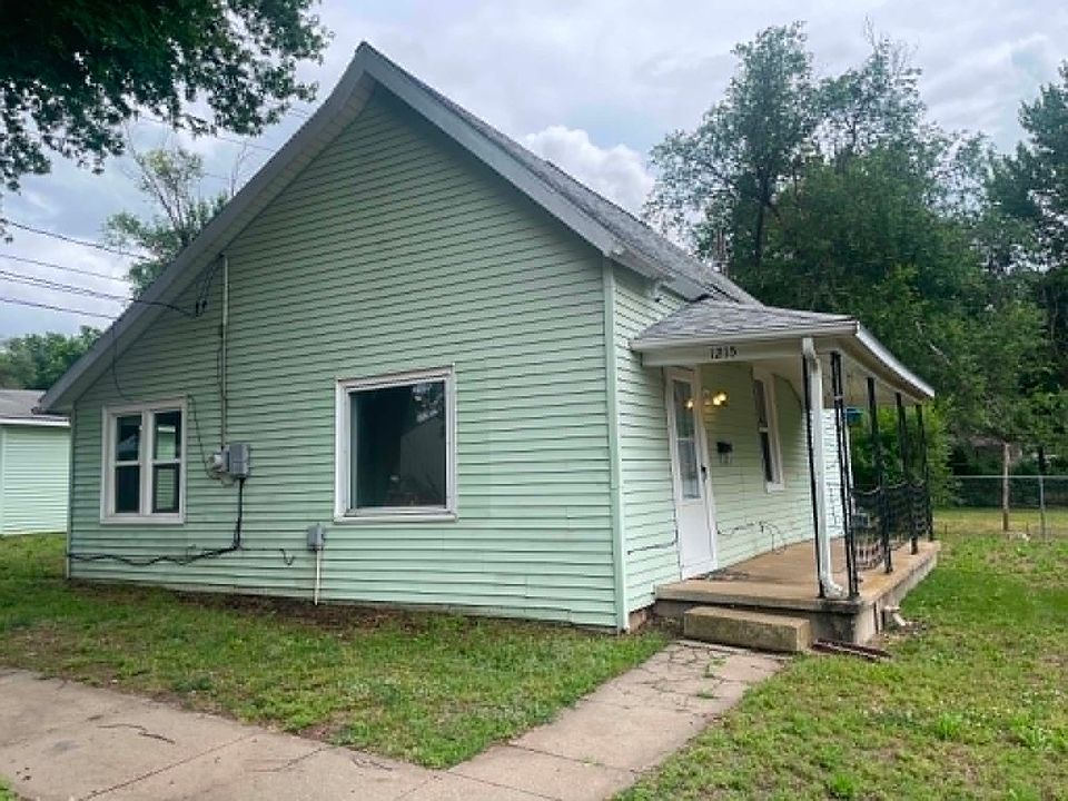 1st image of 1215 E 3rd Ave